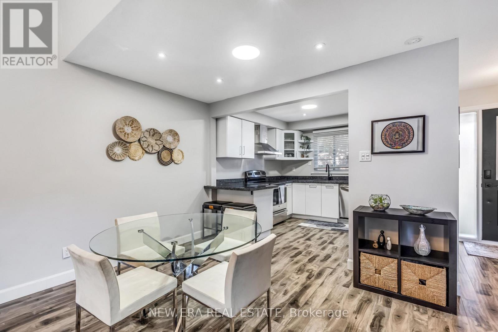 6 - 1415 Fieldlight Boulevard, Pickering (Liverpool), Ontario  L1V 2S3 - Photo 4 - E13816136