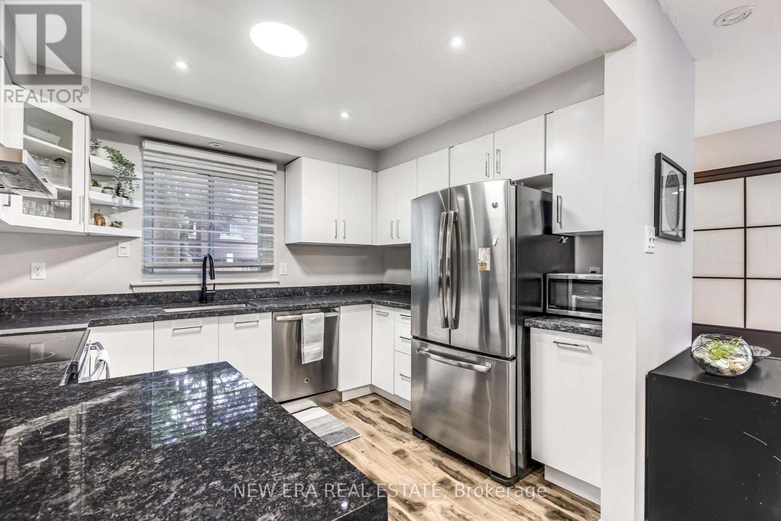 6 - 1415 Fieldlight Boulevard, Pickering (Liverpool), Ontario  L1V 2S3 - Photo 6 - E13816136