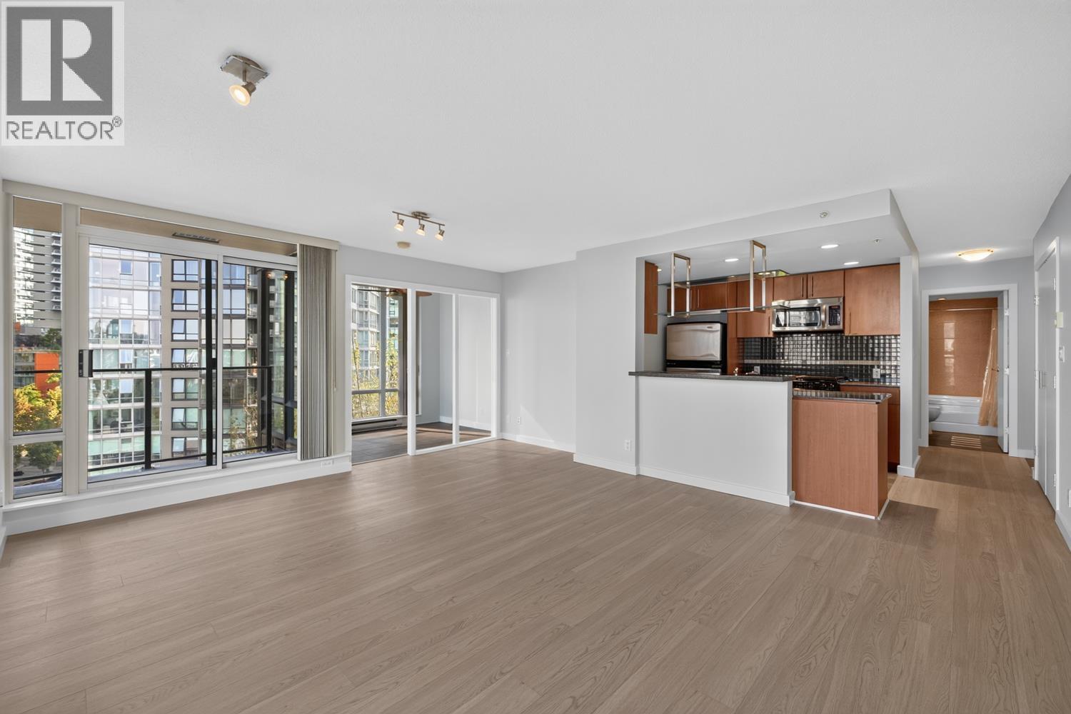 906 455 Beach Crescent, Vancouver, British Columbia  V6Z 3E5 - Photo 13 - R3168388