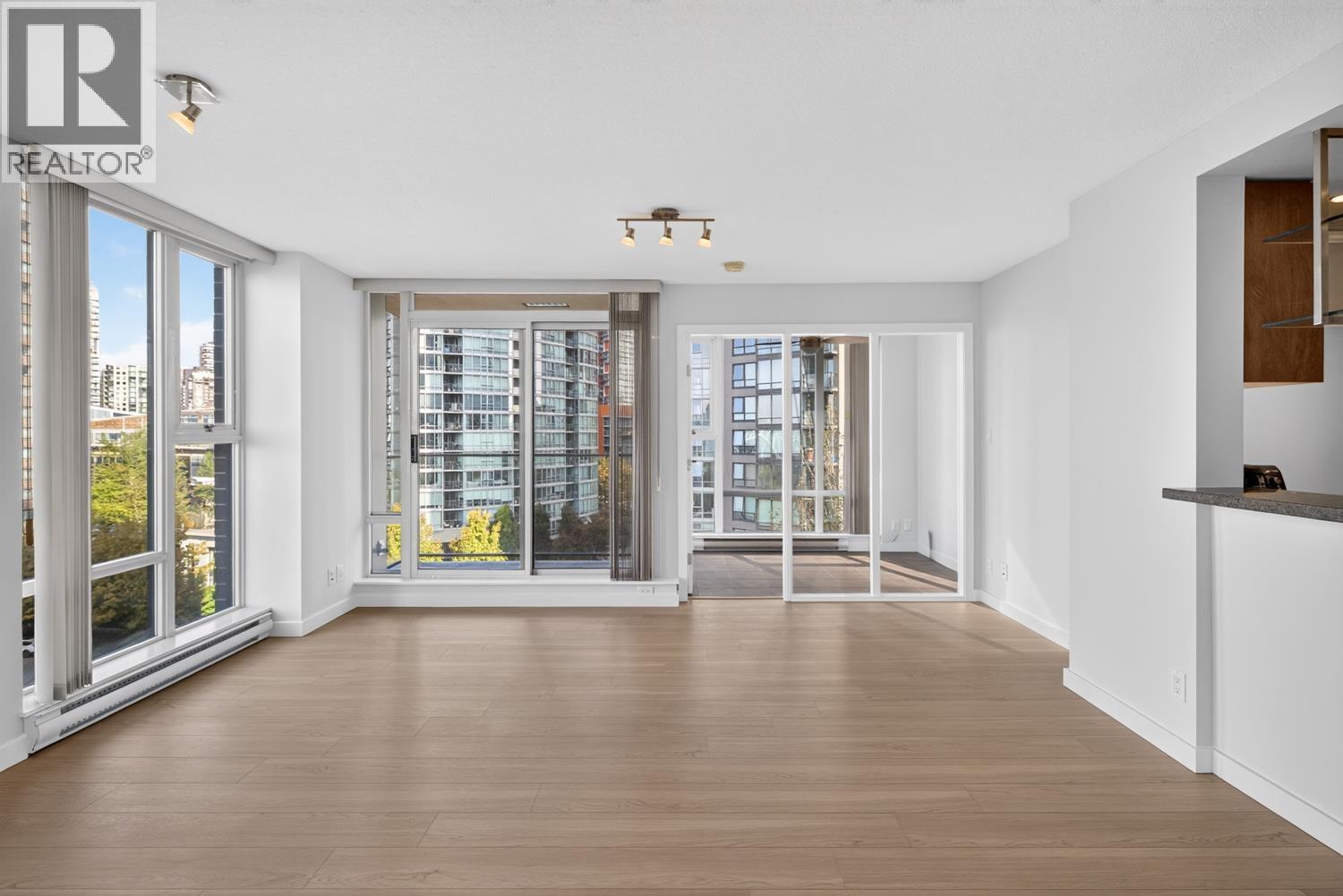 906 455 Beach Crescent, Vancouver, British Columbia  V6Z 3E5 - Photo 14 - R3168388