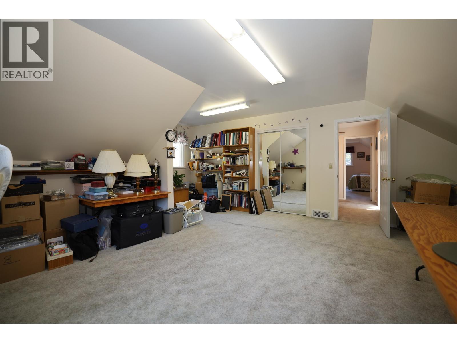 1073 Grandview Road, Gibsons, British Columbia  V0N 1V3 - Photo 26 - R3168377