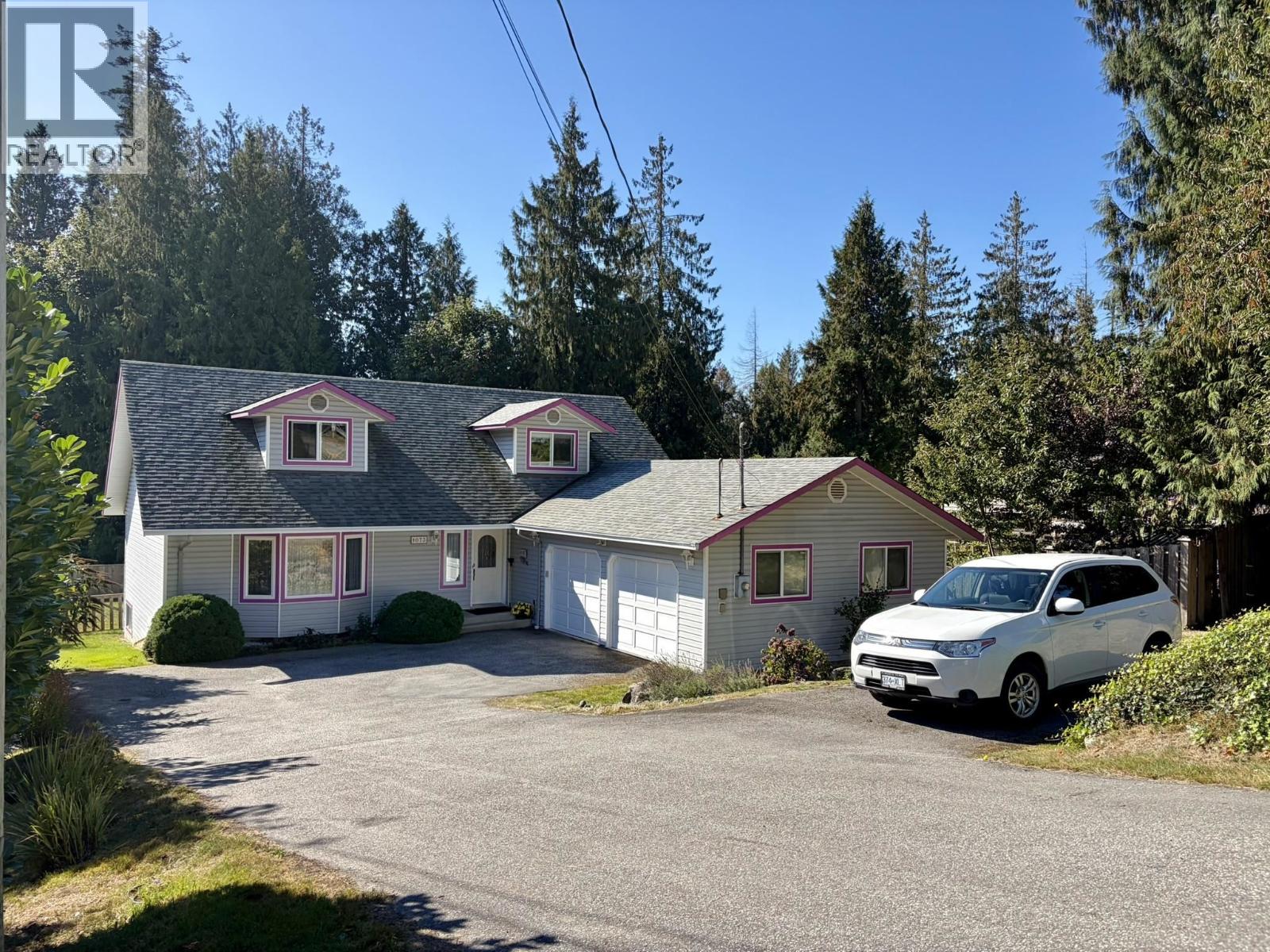1073 Grandview Road, Gibsons, British Columbia  V0N 1V3 - Photo 31 - R3168377