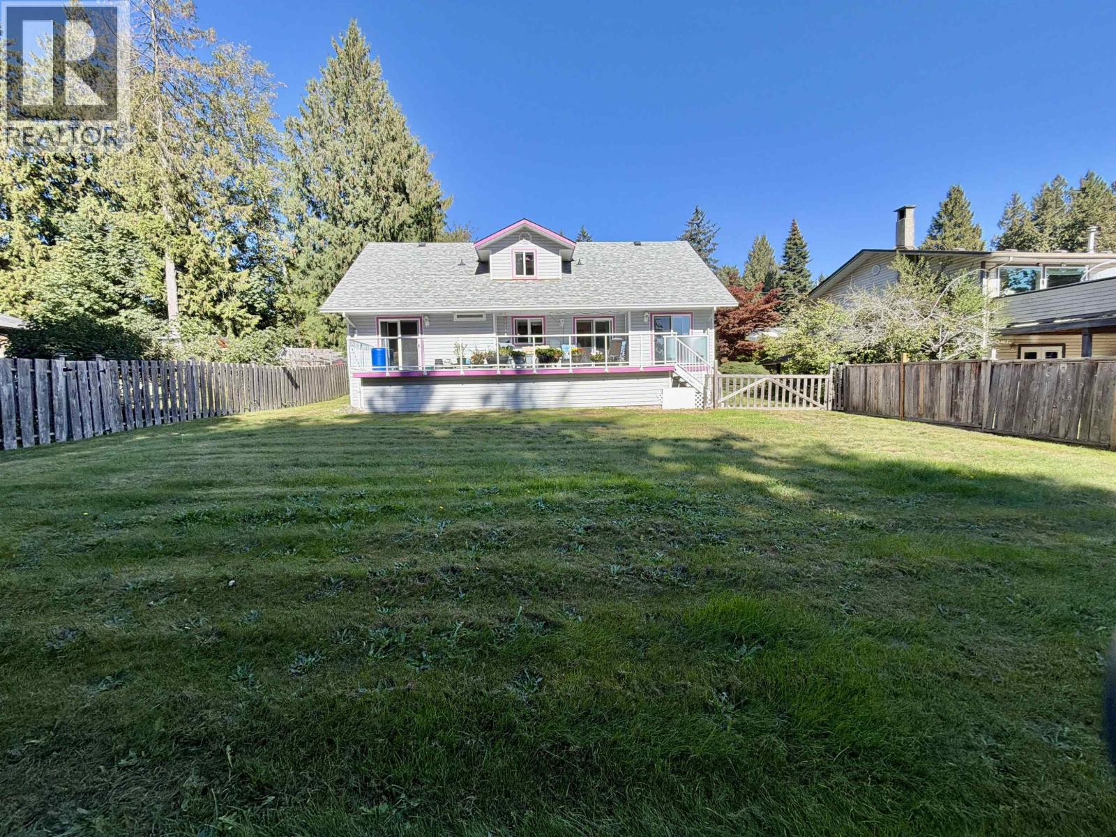 1073 Grandview Road, Gibsons, British Columbia  V0N 1V3 - Photo 8 - R3168377