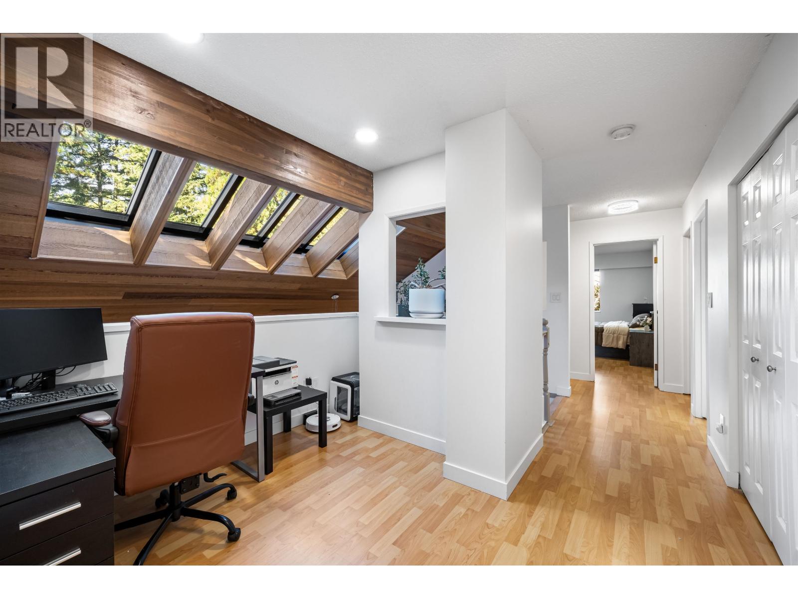 5520 Huckleberry Lane, North Vancouver, British Columbia  V7R 4N8 - Photo 19 - R3168392