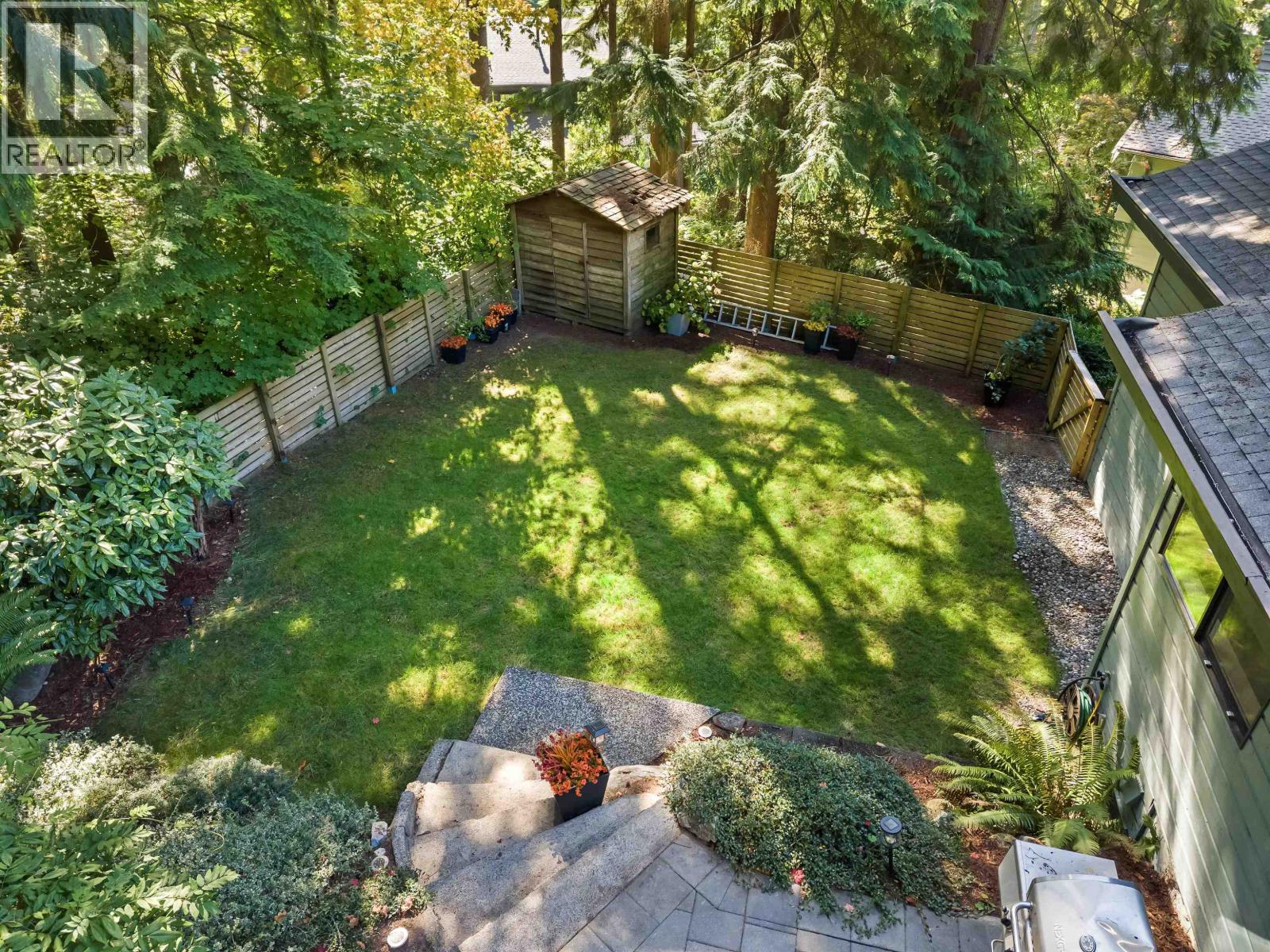 5520 Huckleberry Lane, North Vancouver, British Columbia  V7R 4N8 - Photo 34 - R3168392