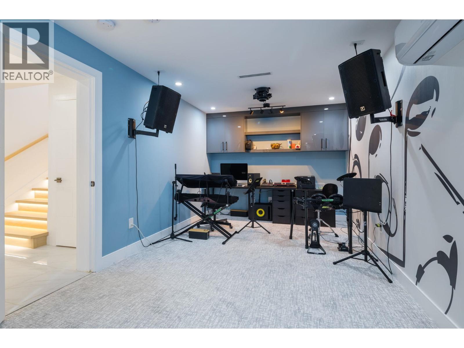 5385 Shelby Court, Burnaby, British Columbia  V5G 1V3 - Photo 34 - R3168420