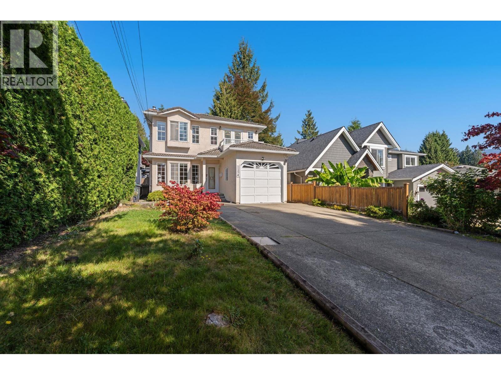 1154 HAROLD ROAD, North Vancouver, British Columbia