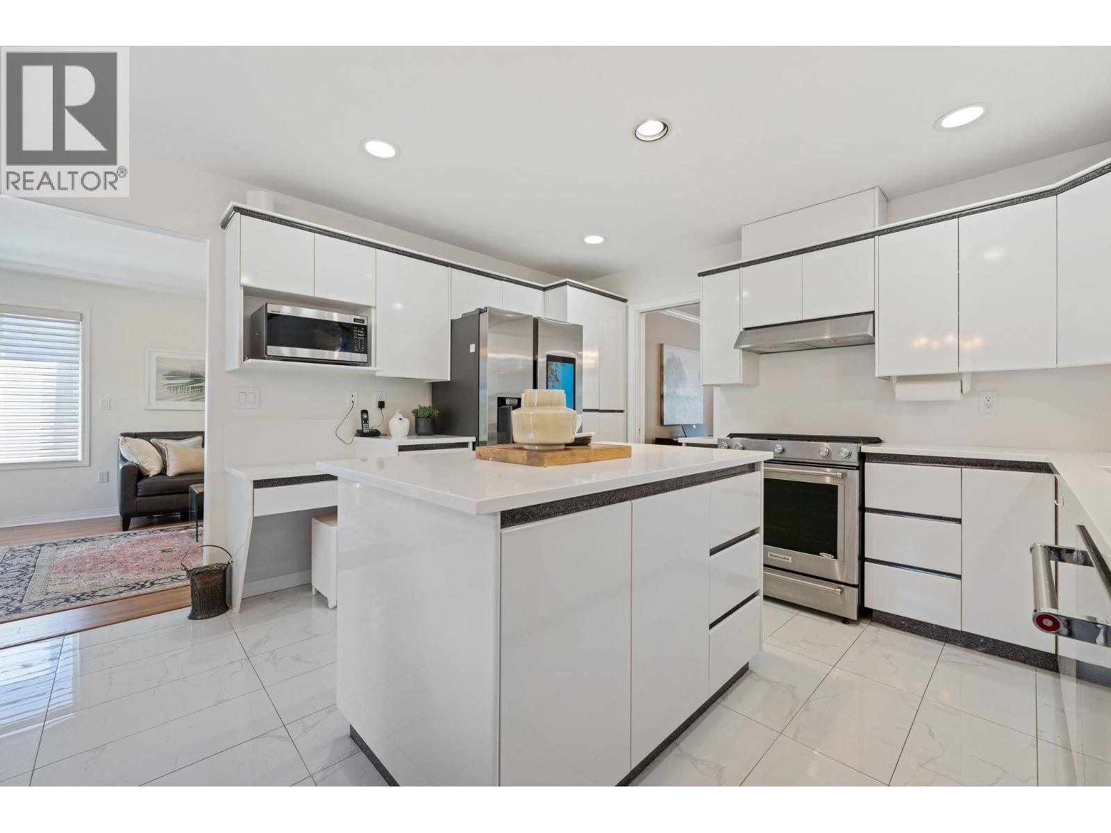 1154 Harold Road, North Vancouver, British Columbia  V7K 1G3 - Photo 8 - R3168421