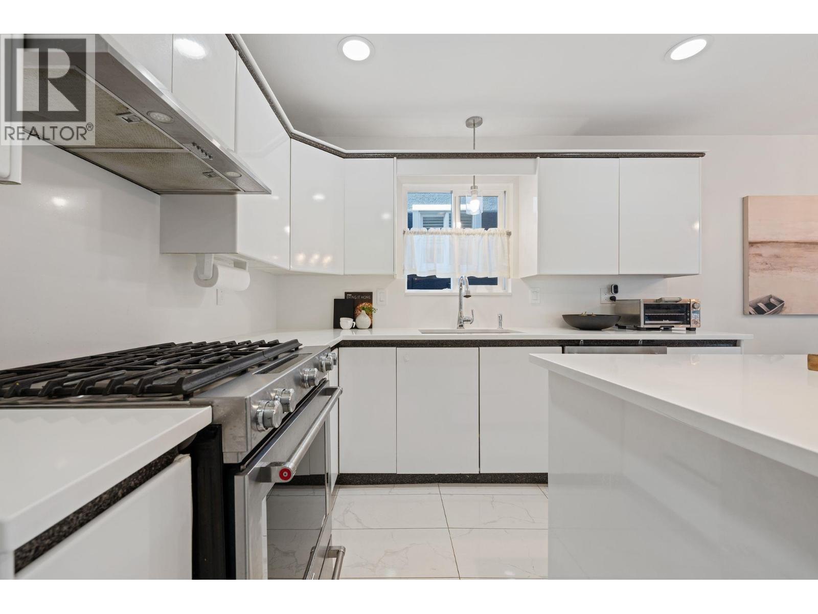1154 Harold Road, North Vancouver, British Columbia  V7K 1G3 - Photo 9 - R3168421