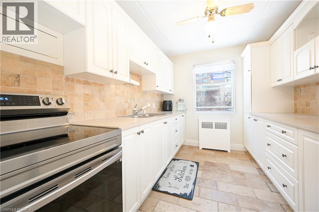 2422 New Street Unit# 9, Burlington, Ontario  L7R 1J6 - Photo 16 - 40865680