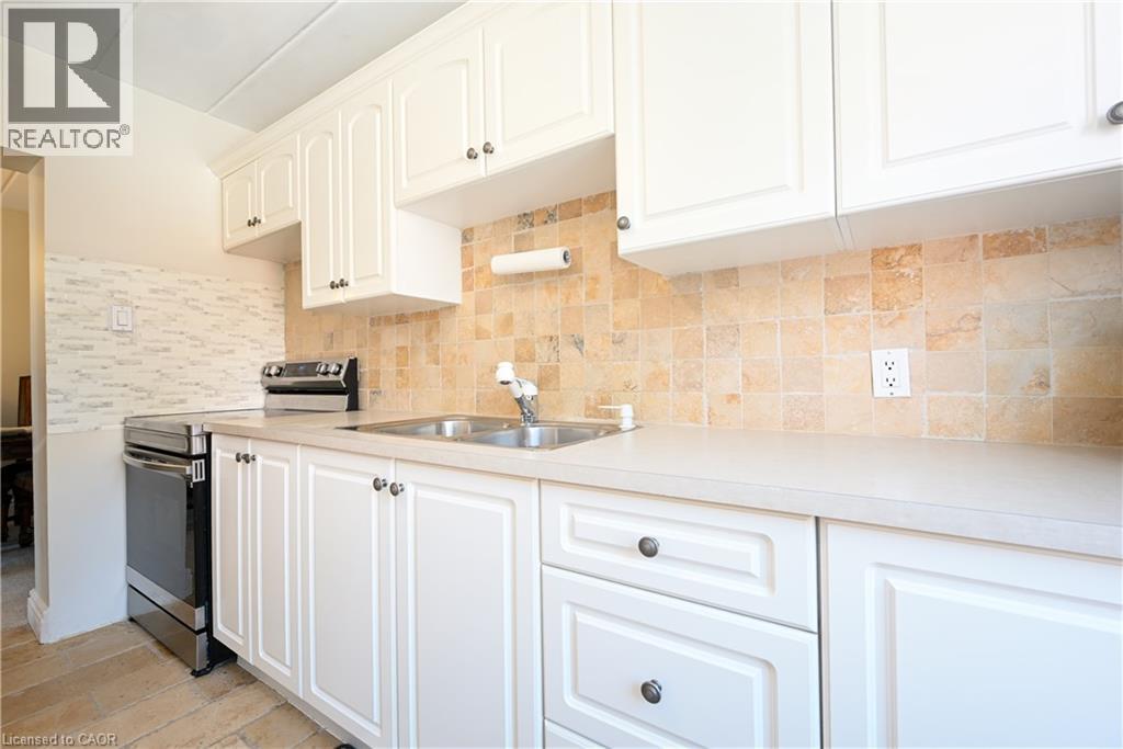 2422 New Street Unit# 9, Burlington, Ontario  L7R 1J6 - Photo 18 - 40865680