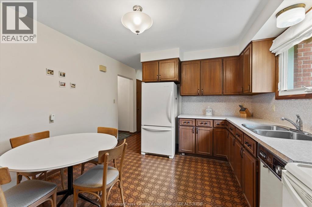 3630 Avondale Avenue, Windsor, Ontario N9E 1X9 - Photo 11 - 26023230