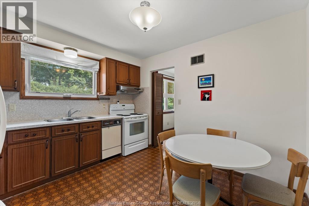 3630 Avondale Avenue, Windsor, Ontario N9E 1X9 - Photo 12 - 26023230