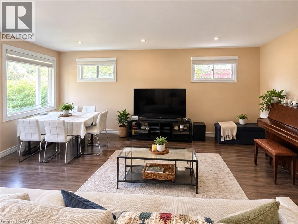 73 Larkspur Crescent, Kitchener, Ontario  N2M 4W8 - Photo 2 - 40862881