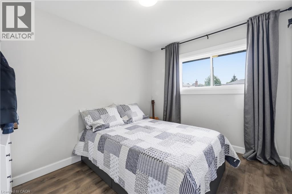 894 Brucedale Avenue E, Hamilton, Ontario L8B 1S9 - Photo 16 - 40861683