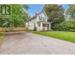 11 TUTELA HEIGHTS ROAD, Brantford, Ontario
