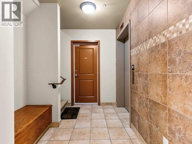 201-6100 6th Avenue, Whitehorse, Yukon Y1A 1M5 - Photo 8 - 17722