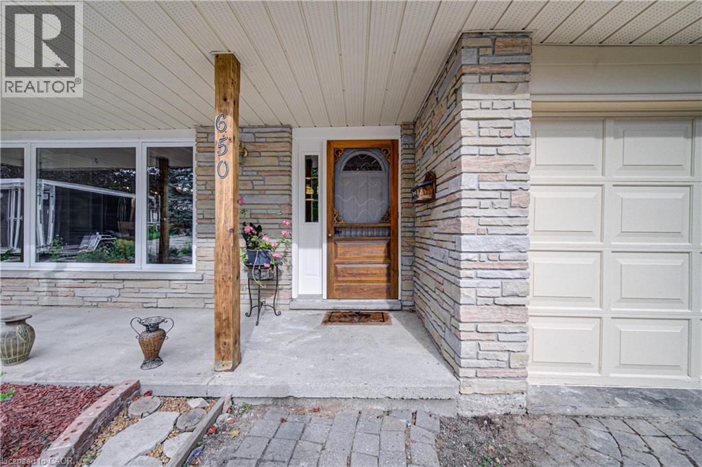 650 Pineridge Road E, Waterloo, Ontario  N2L 5J9 - Photo 3 - 40865490