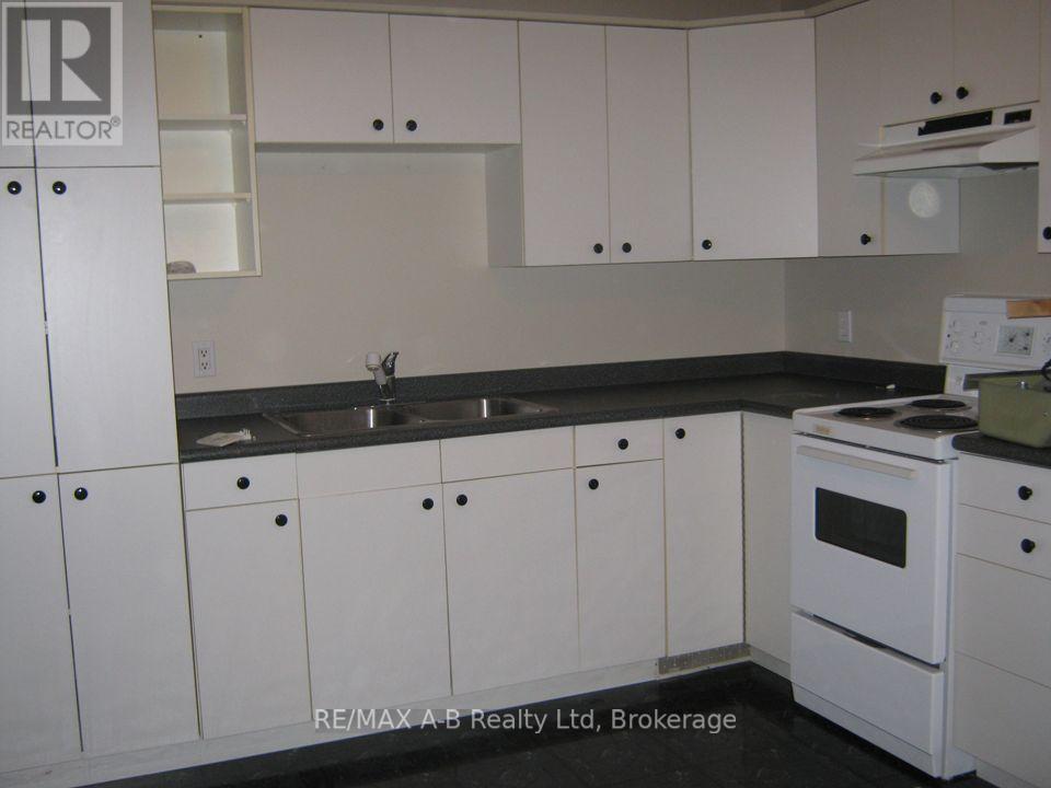 150 S Main Street S, Huron East, Ontario  N0K 1W0 - Photo 12 - X13774680