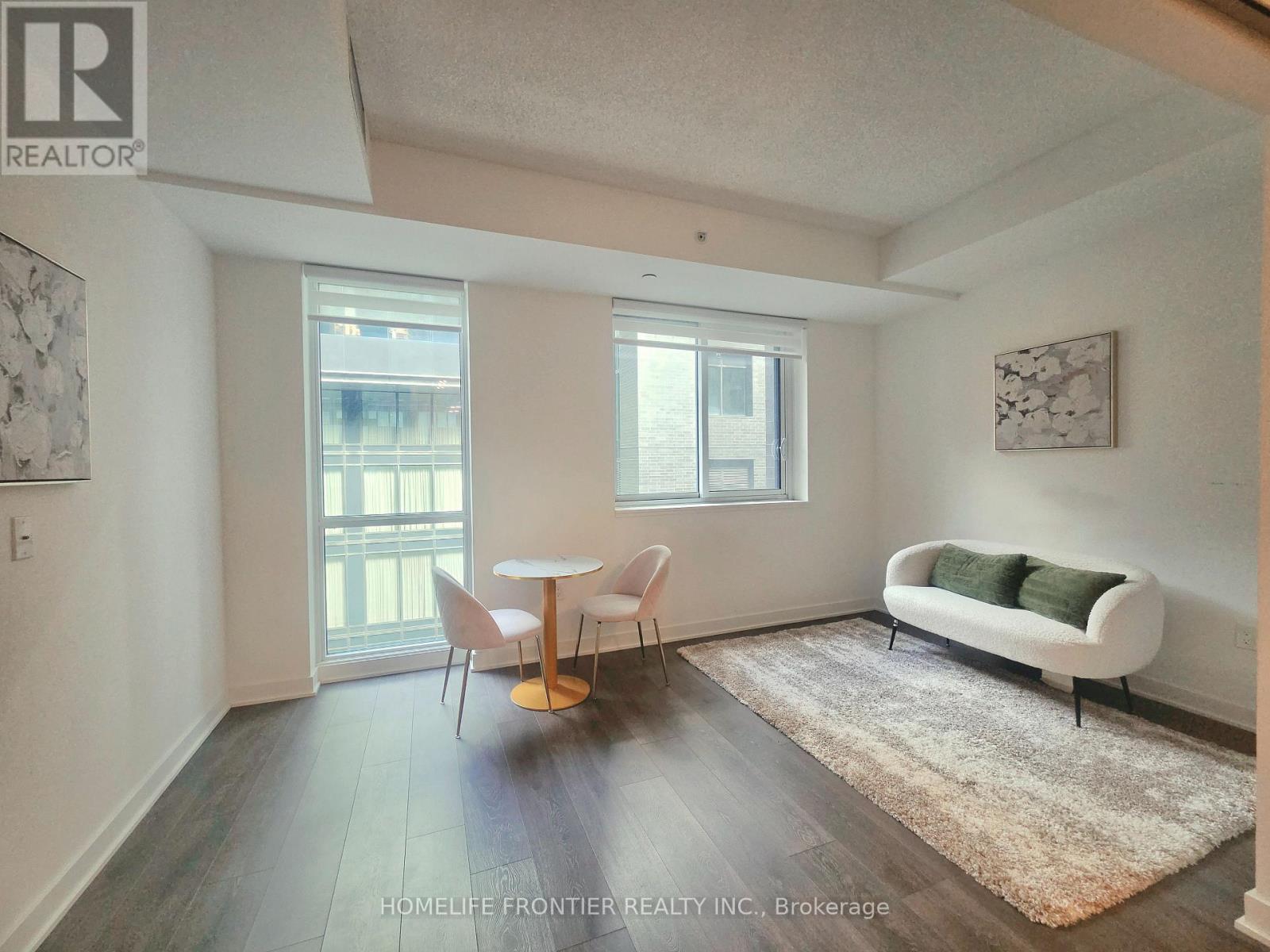 705 - 115 BLUE JAYS WAY, Toronto, Ontario