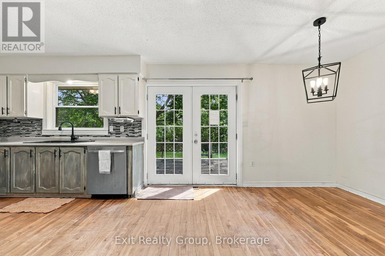 31 Ridge Road, Prince Edward County, Ontario  K0K 2T0 - Photo 15 - X13816250