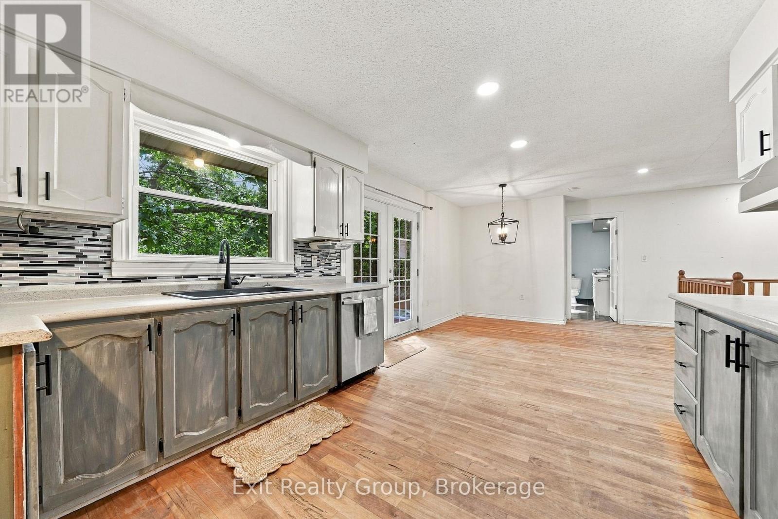 31 Ridge Road, Prince Edward County, Ontario  K0K 2T0 - Photo 19 - X13816250