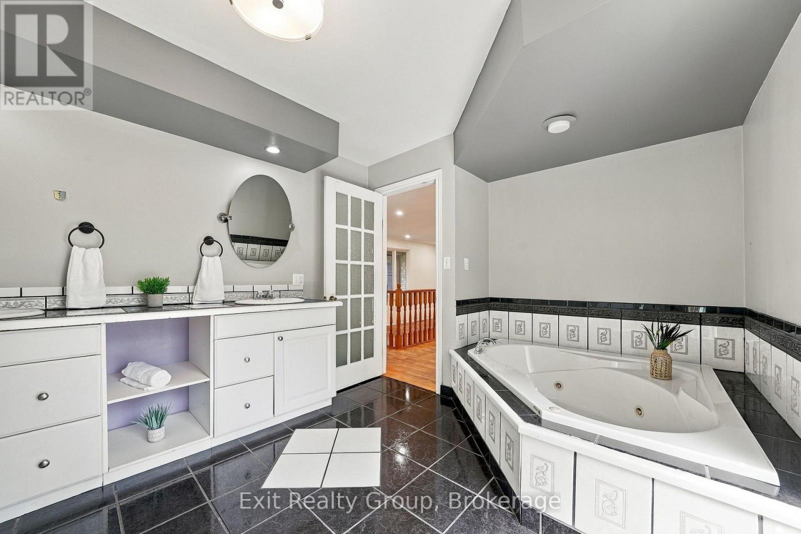 31 Ridge Road, Prince Edward County, Ontario  K0K 2T0 - Photo 22 - X13816250