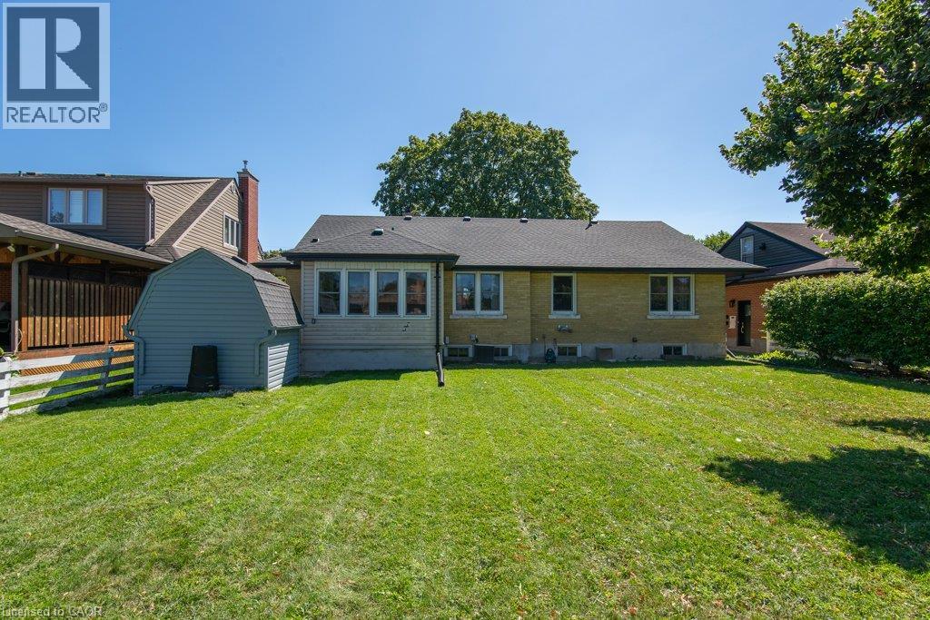 96 Wedgewood Drive, Kitchener, Ontario  N2B 1E7 - Photo 35 - 40863158