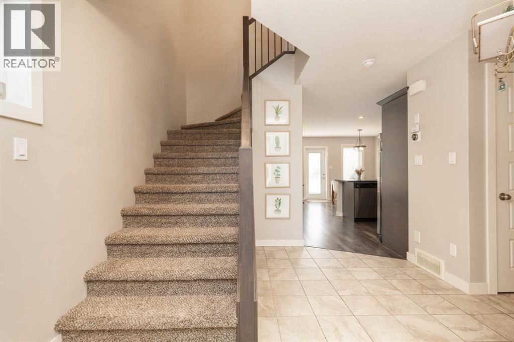 117 Northlander Bend W, Lethbridge, Alberta  T1J 4S7 - Photo 3 - A2347072