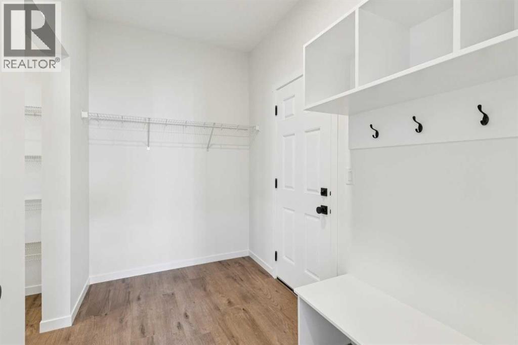 126 Walgrove Bay SE photo 22
