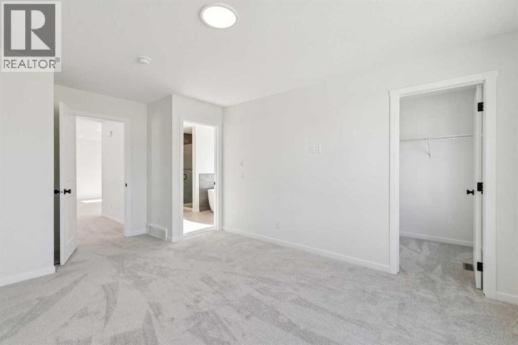 126 Walgrove Bay SE photo 30