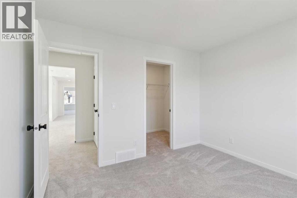 126 Walgrove Bay SE photo 39