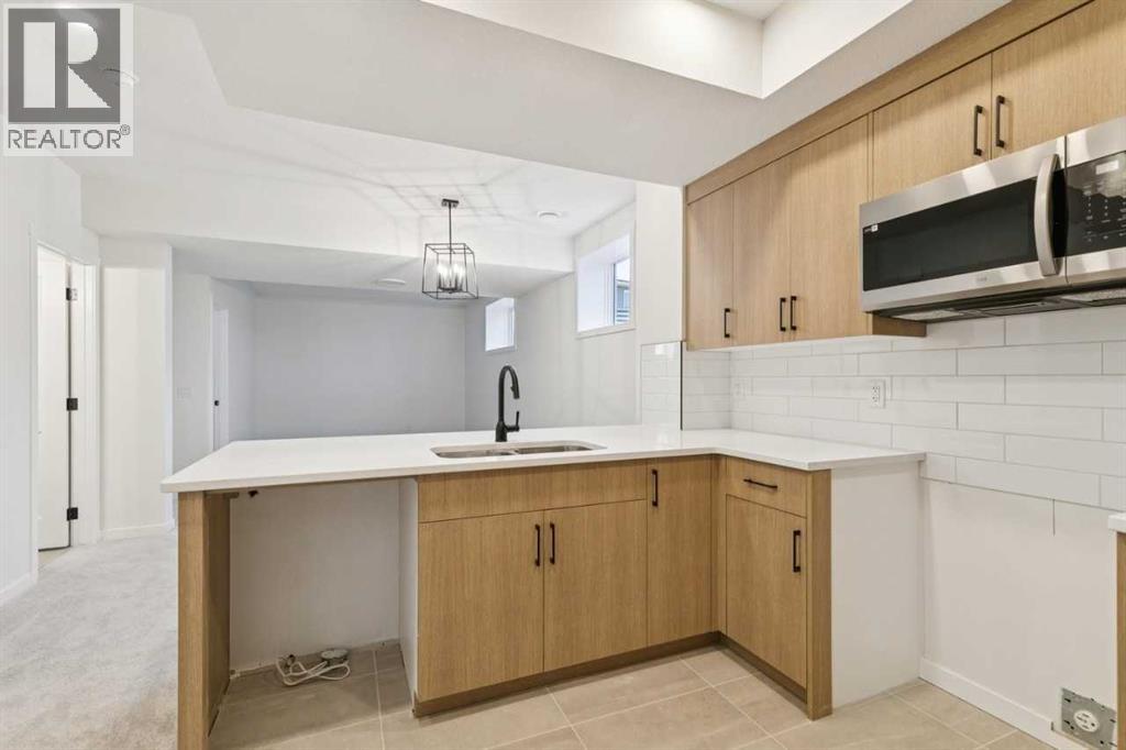 126 Walgrove Bay SE photo 42