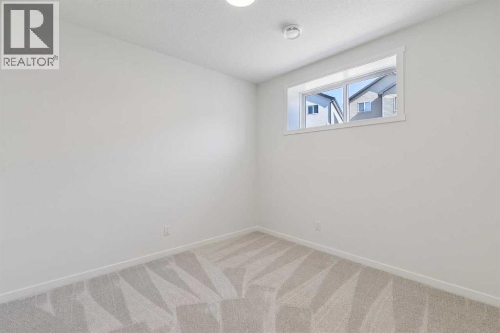 126 Walgrove Bay SE photo 47