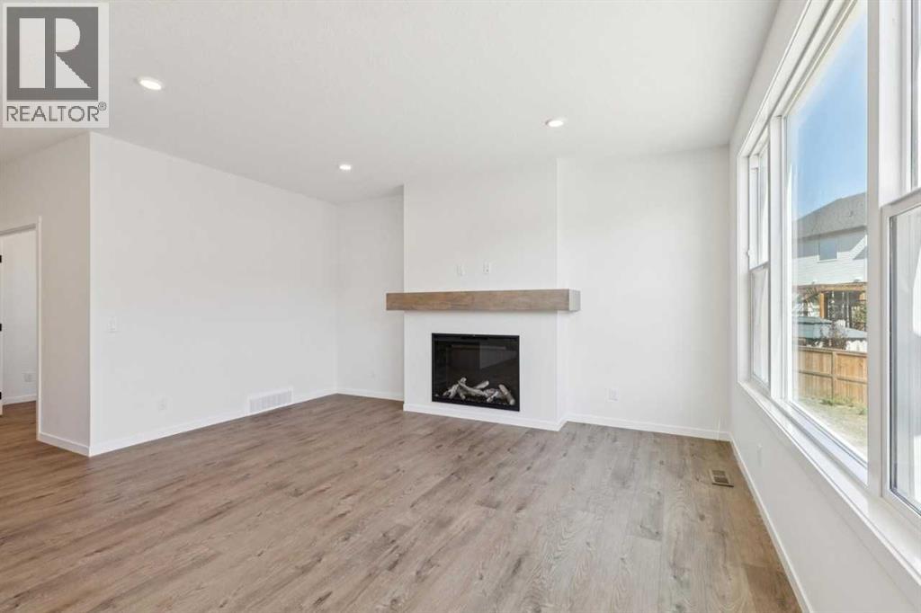 126 Walgrove Bay SE photo 15