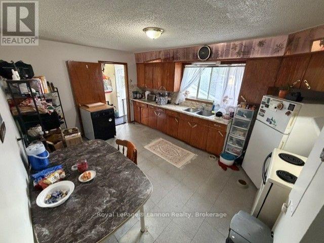 39-41 Junot Avenue S, Thunder Bay, Ontario  P7B 4X5 - Photo 13 - X13815952