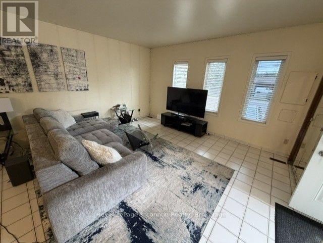 39-41 Junot Avenue S, Thunder Bay, Ontario  P7B 4X5 - Photo 5 - X13815952