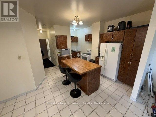 39-41 Junot Avenue S, Thunder Bay, Ontario  P7B 4X5 - Photo 8 - X13815952