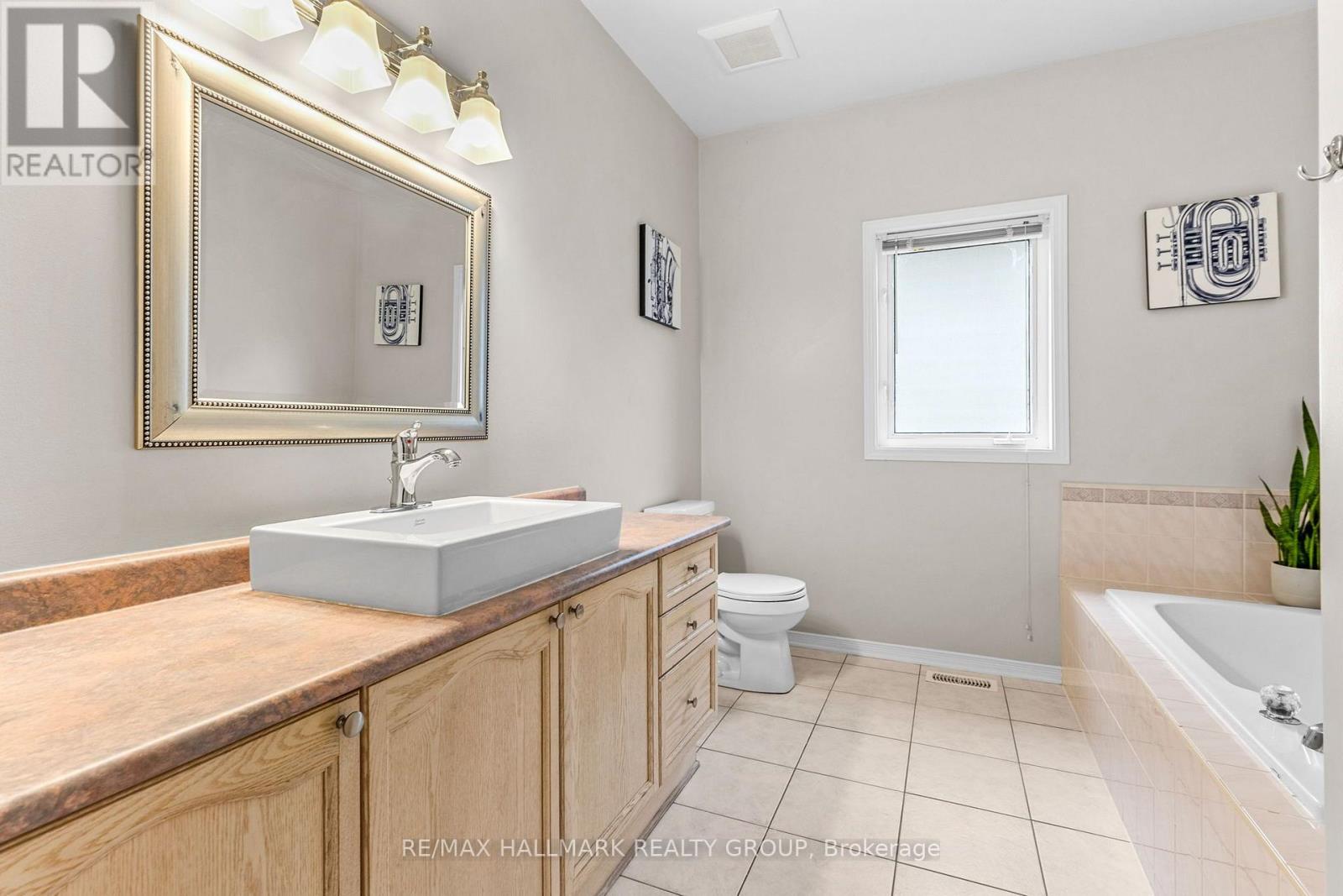 5 Rayburn Street, Ottawa, Ontario  K2K 3K8 - Photo 12 - X13816342
