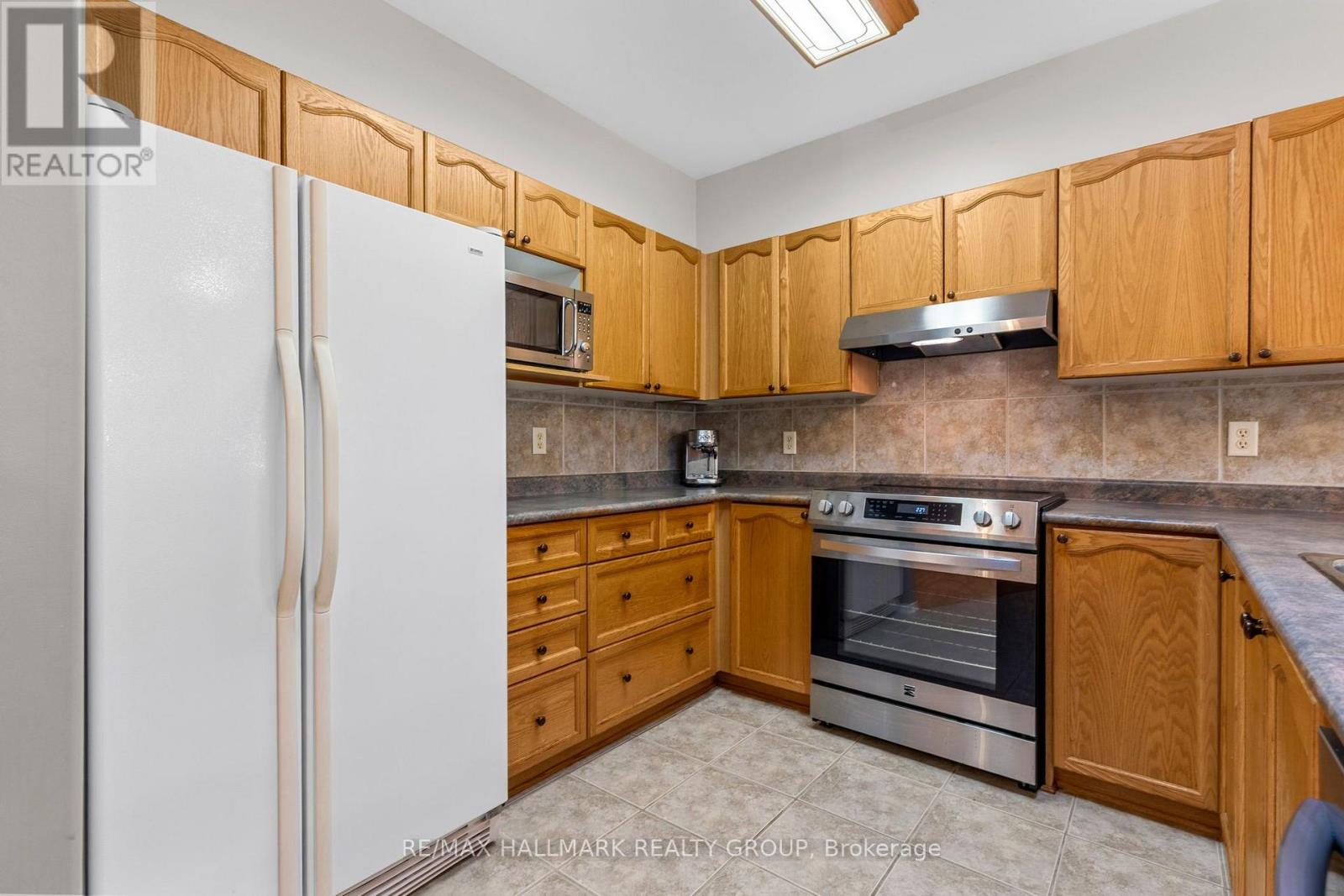 5 Rayburn Street, Ottawa, Ontario  K2K 3K8 - Photo 7 - X13816342
