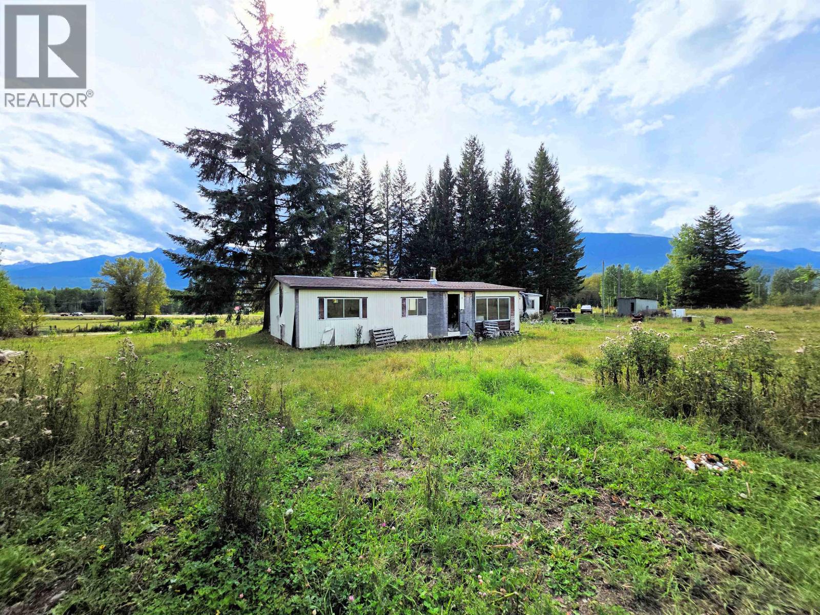 13490 Bunbury Road, Dunster, British Columbia  V0J 1J0 - Photo 10 - R3168471