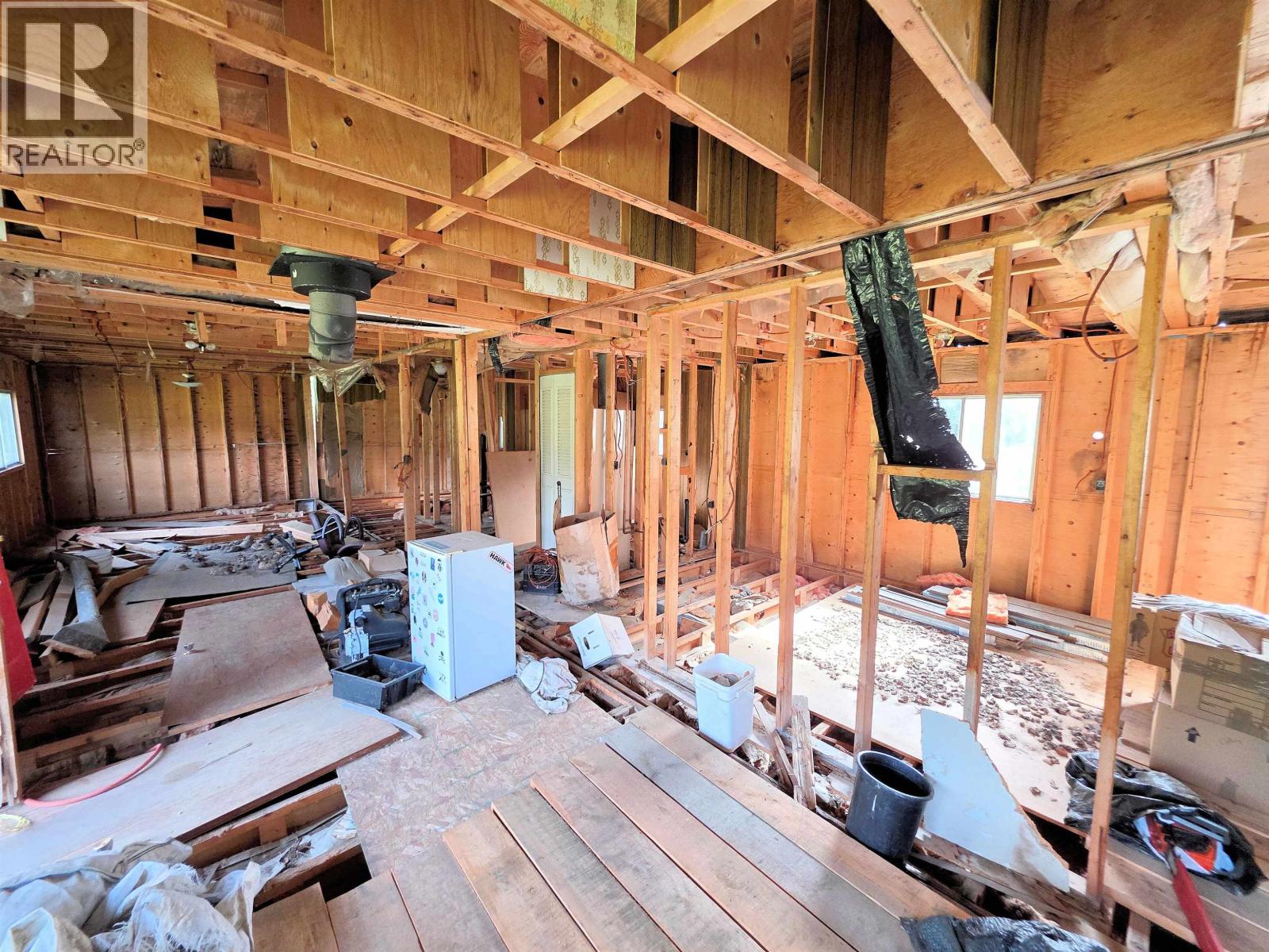 13490 Bunbury Road, Dunster, British Columbia  V0J 1J0 - Photo 11 - R3168471