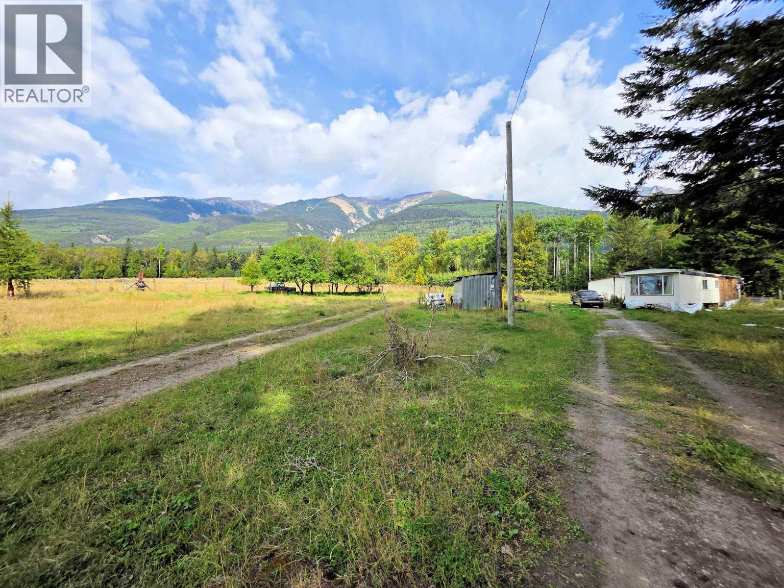 13490 Bunbury Road, Dunster, British Columbia  V0J 1J0 - Photo 5 - R3168471