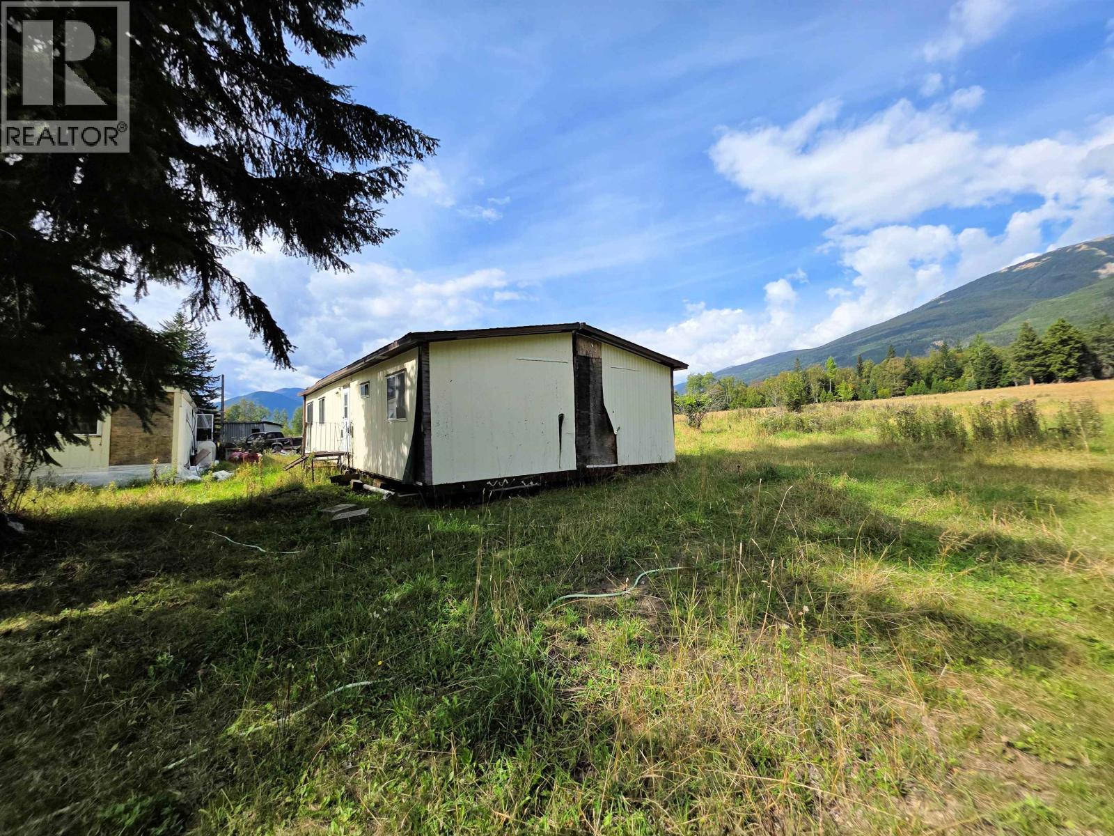 13490 Bunbury Road, Dunster, British Columbia  V0J 1J0 - Photo 9 - R3168471