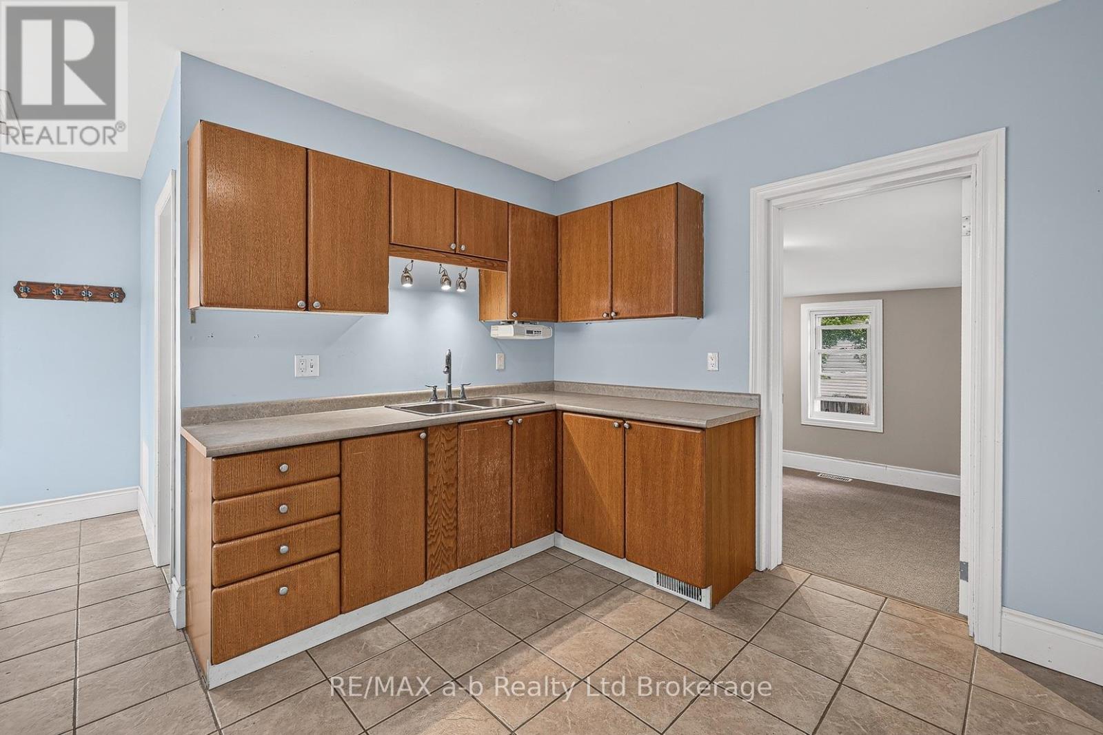 250 Frederick Street, Ingersoll, Ontario  N5C 2H9 - Photo 13 - X13816306