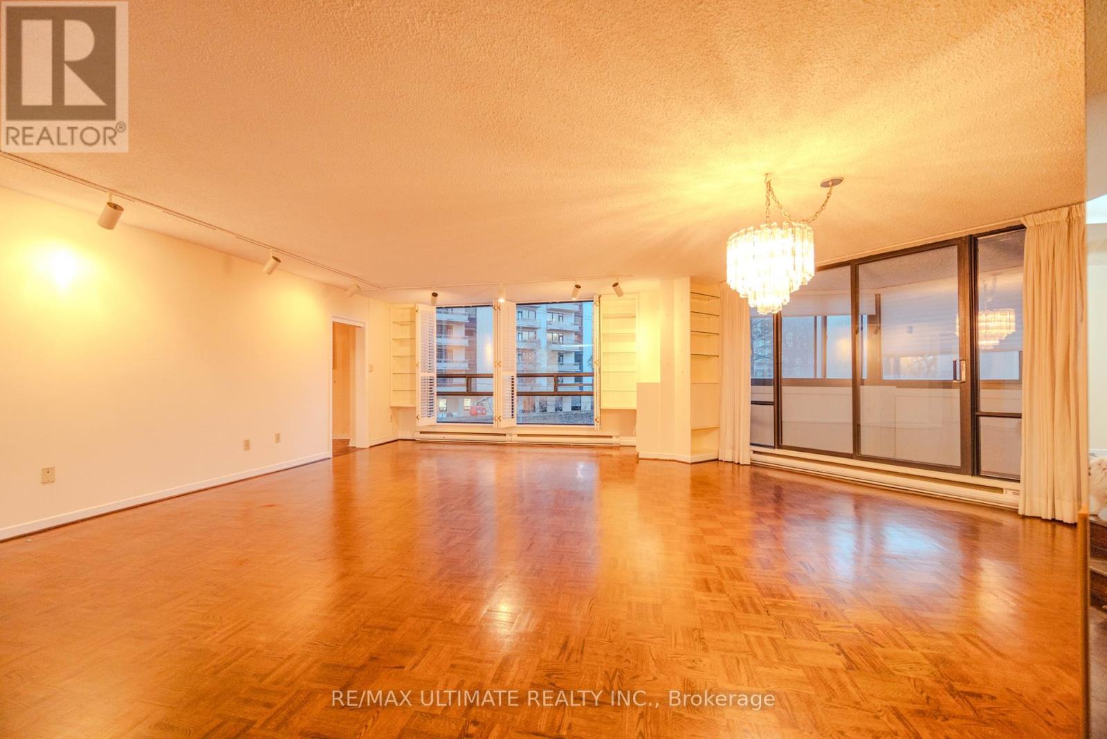 201 - 240 Heath Street W, Toronto, Ontario  M5P 3L5 - Photo 11 - C13816332