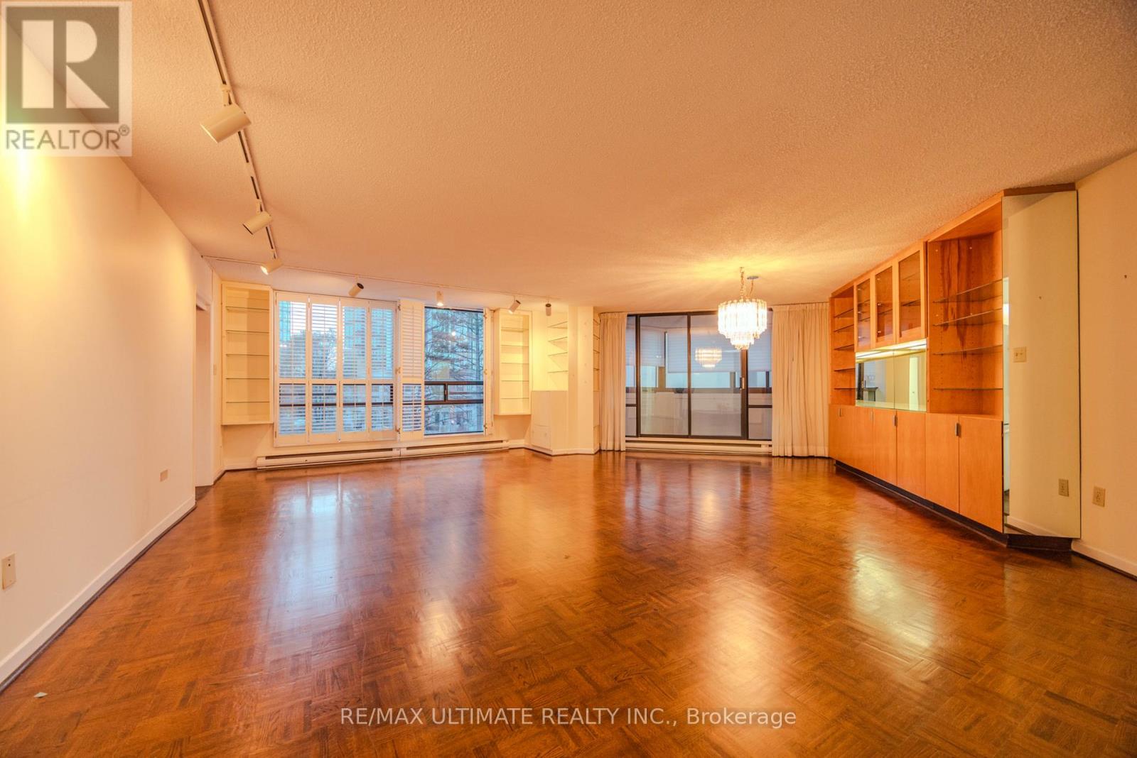 201 - 240 Heath Street W, Toronto, Ontario  M5P 3L5 - Photo 12 - C13816332