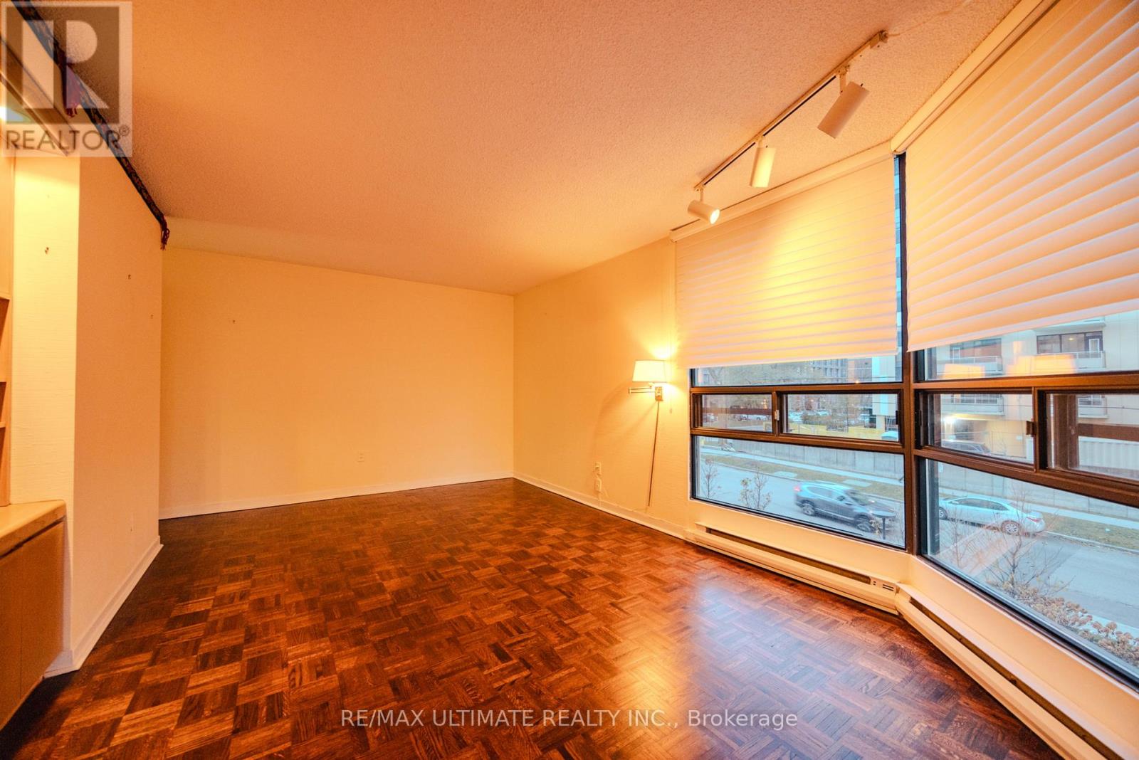 201 - 240 Heath Street W, Toronto, Ontario  M5P 3L5 - Photo 14 - C13816332