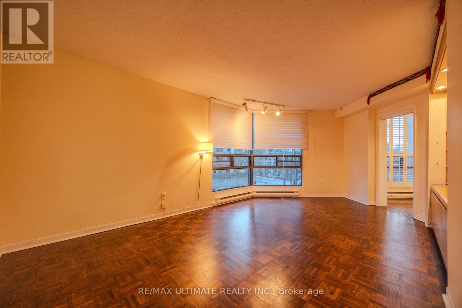 201 - 240 Heath Street W, Toronto, Ontario  M5P 3L5 - Photo 15 - C13816332