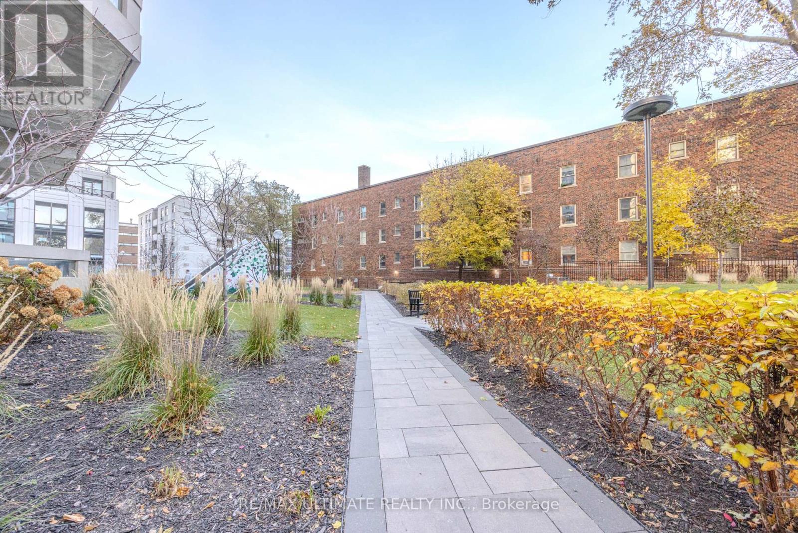 201 - 240 Heath Street W, Toronto, Ontario  M5P 3L5 - Photo 32 - C13816332